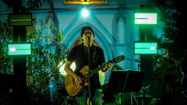 Bruno Rooke em Divinésia